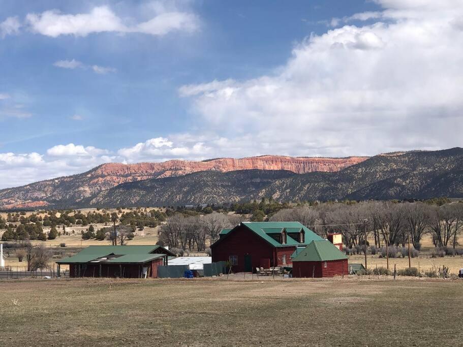 Coddiwomple Cottage, Bryce Canyon Hatch Ngoại thất bức ảnh